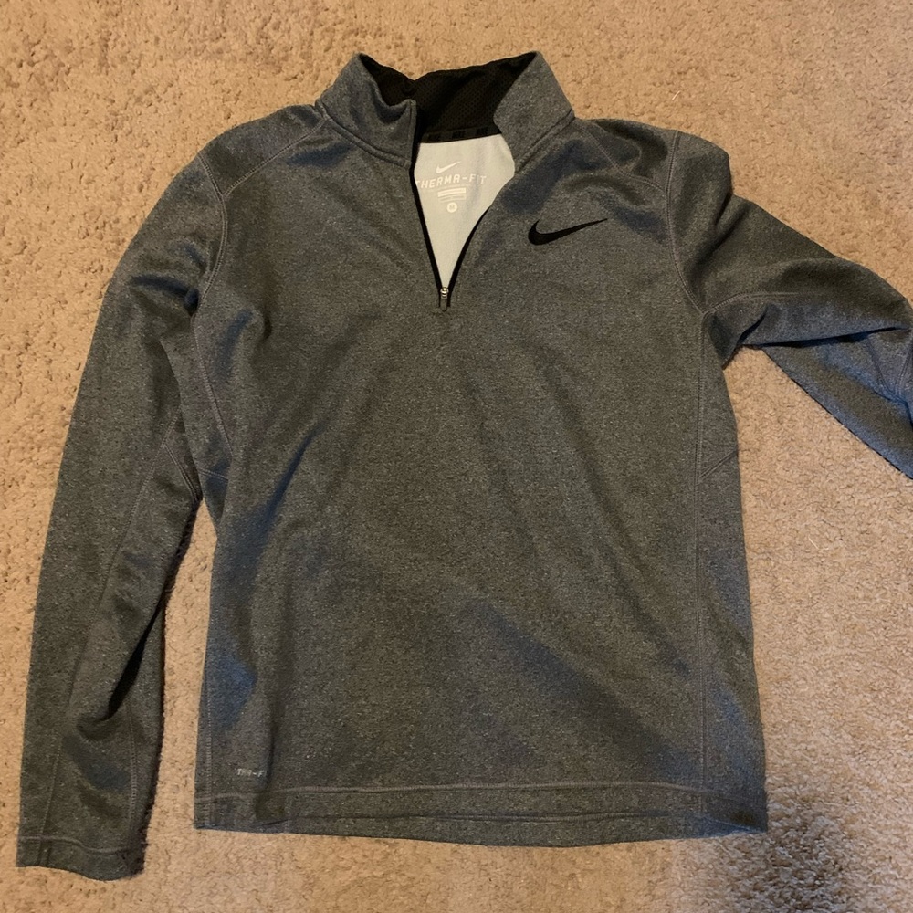Men’s Nike Quarter Zip. Size M. Dri fit